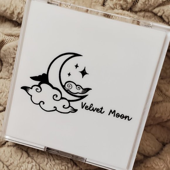 Smokey Eye Palette by Velvet Moon - Picture 2 of 3